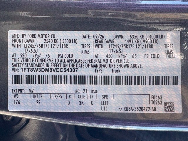 2027 Ford Super Duty F-350® XLT