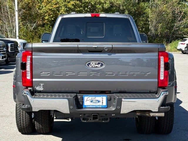 2027 Ford Super Duty F-350® XLT