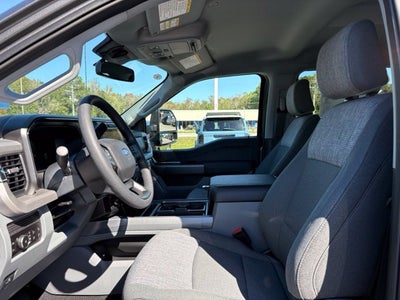 2027 Ford Super Duty F-350® XLT