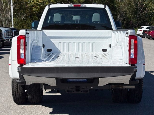 2027 Ford Super Duty F-350® XL