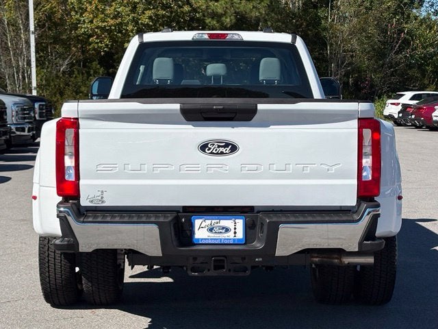 2027 Ford Super Duty F-350® XL