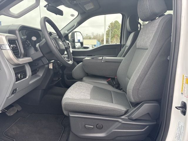 2026 Ford Super Duty F-450® XLT