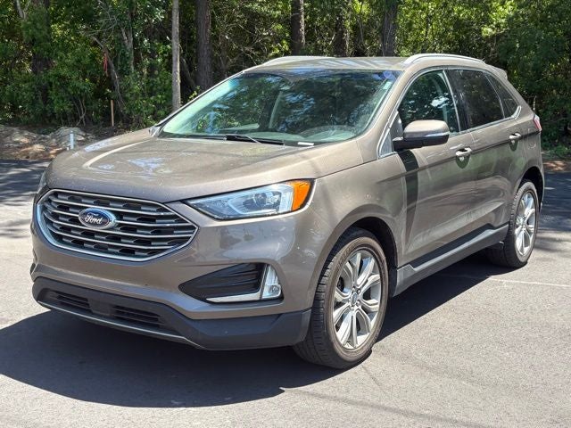 2019 Ford Edge Titanium's photo