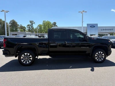 2025 Chevrolet Silverado 2500HD Custom