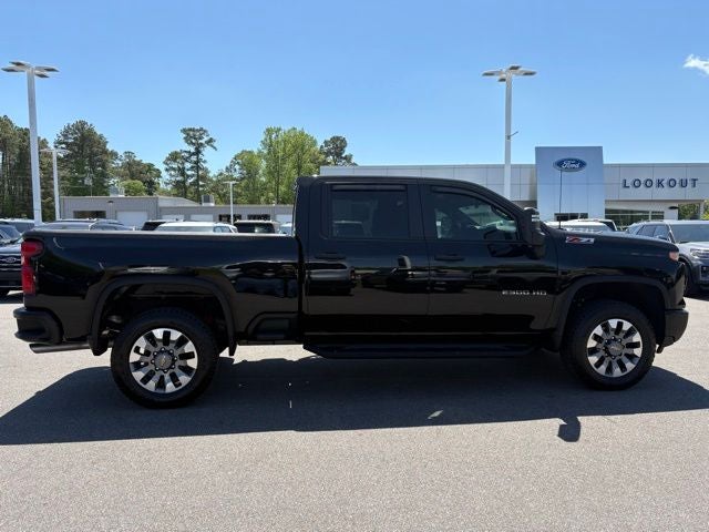 2025 Chevrolet Silverado 2500HD Custom