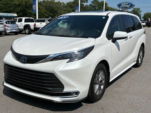 2024 Toyota Sienna XLE 7 Passenger