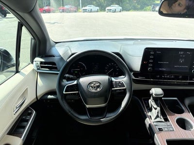 2024 Toyota Sienna XLE 7 Passenger