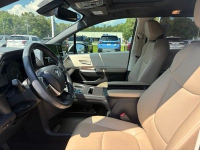 2024 Toyota Sienna XLE 7 Passenger