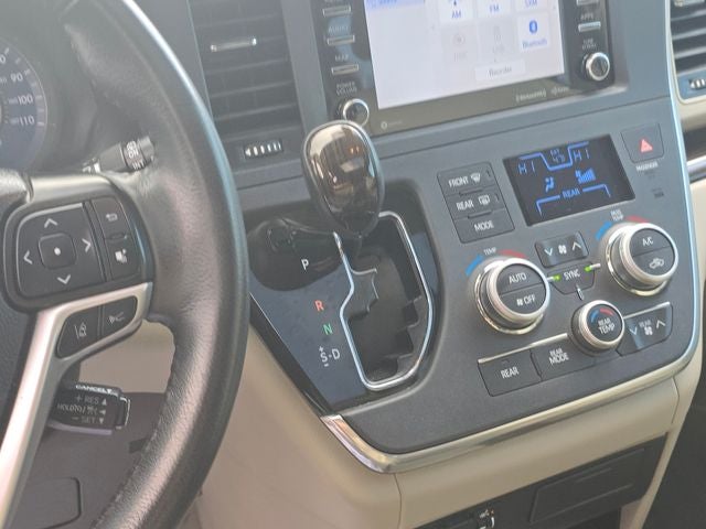 2019 Toyota Sienna XLE Premium 8 Passenger