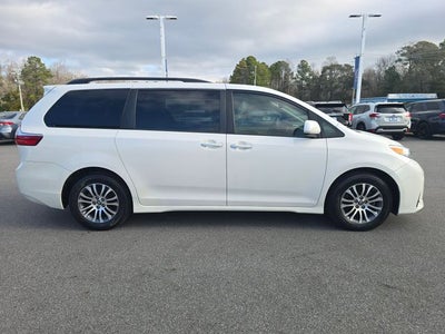2019 Toyota Sienna XLE Premium 8 Passenger