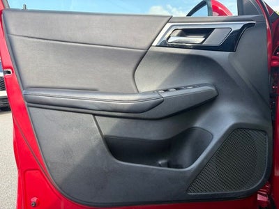 2023 Mitsubishi Outlander SE