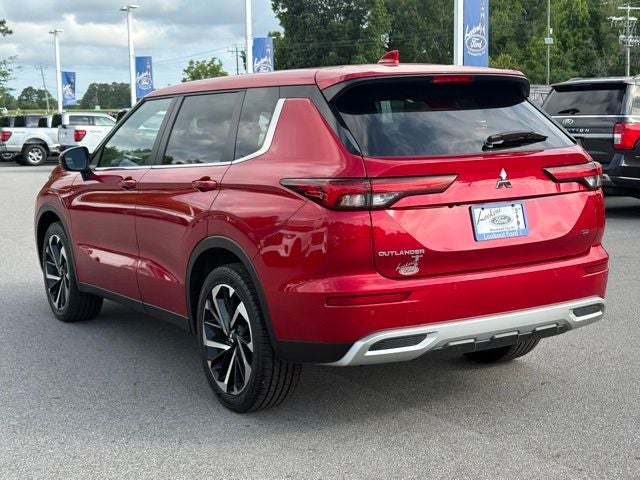 2023 Mitsubishi Outlander SE