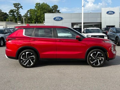 2023 Mitsubishi Outlander SE