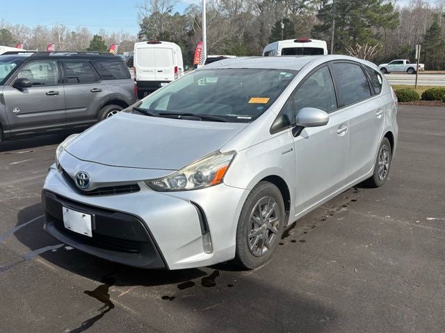 2016 Toyota Prius v Three