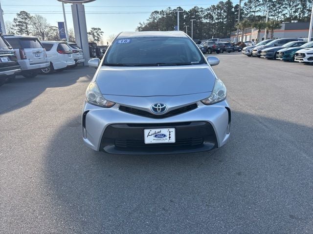 2016 Toyota Prius v Three