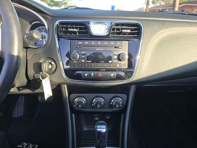 2011 Chrysler 200 Touring
