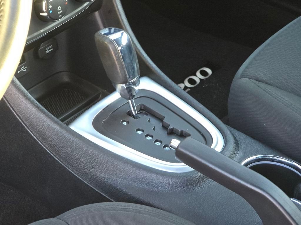 2011 Chrysler 200 Touring