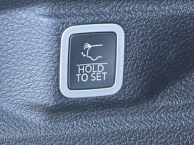 2022 Jeep Grand Cherokee L Laredo 4x2