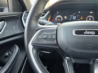 2022 Jeep Grand Cherokee L Laredo 4x2