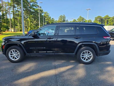 2022 Jeep Grand Cherokee L Laredo 4x2