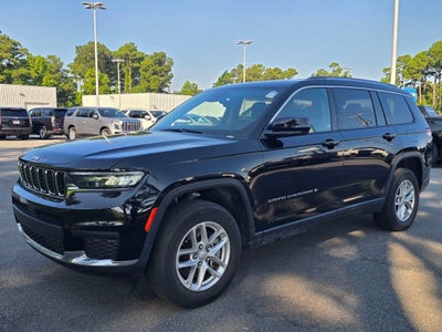 2022 Jeep Grand Cherokee L Laredo 4x2