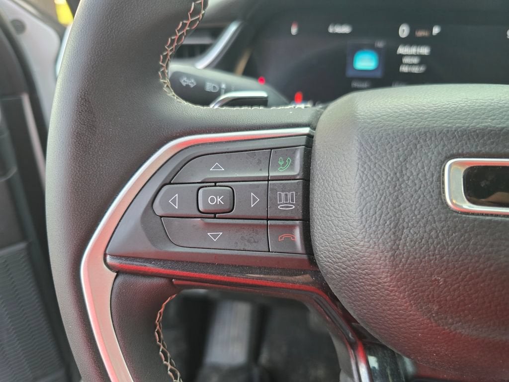 2023 Jeep Grand Cherokee L Laredo 4x4