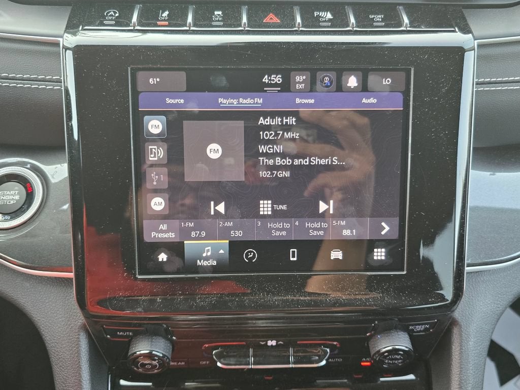 2023 Jeep Grand Cherokee L Laredo 4x4
