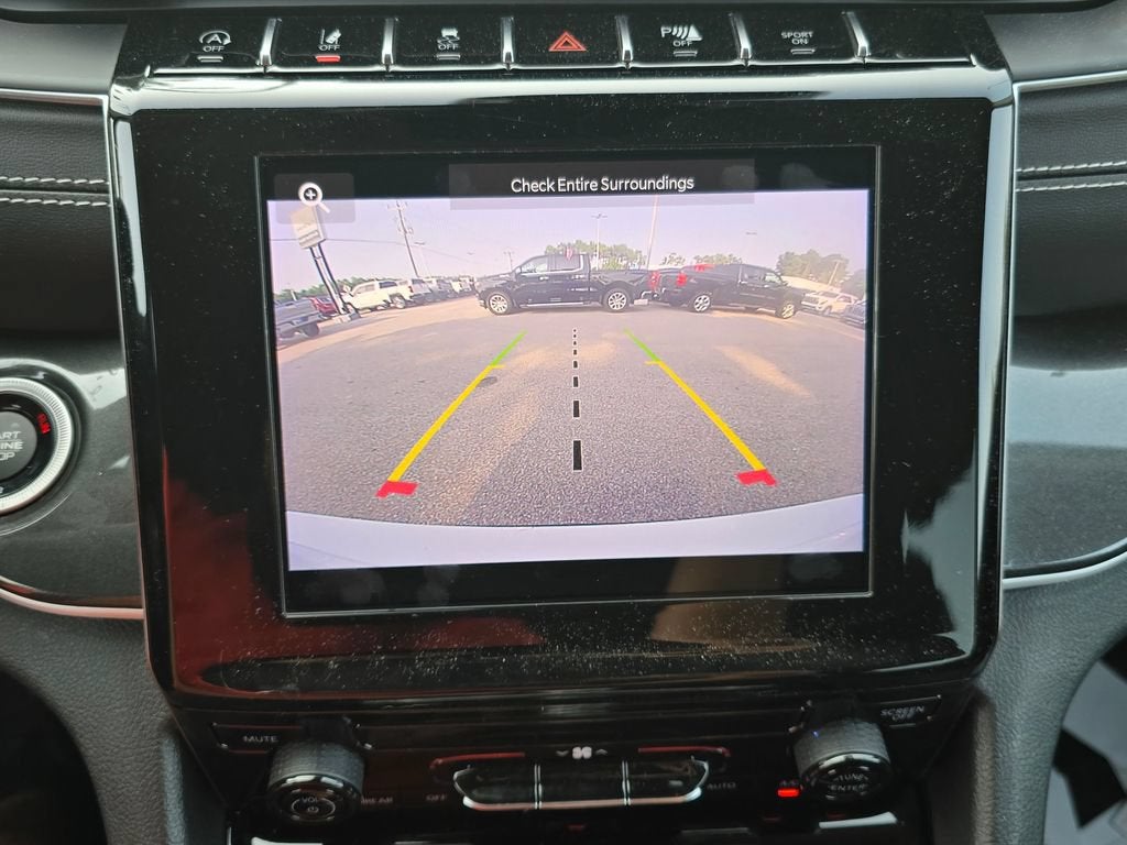 2023 Jeep Grand Cherokee L Laredo 4x4