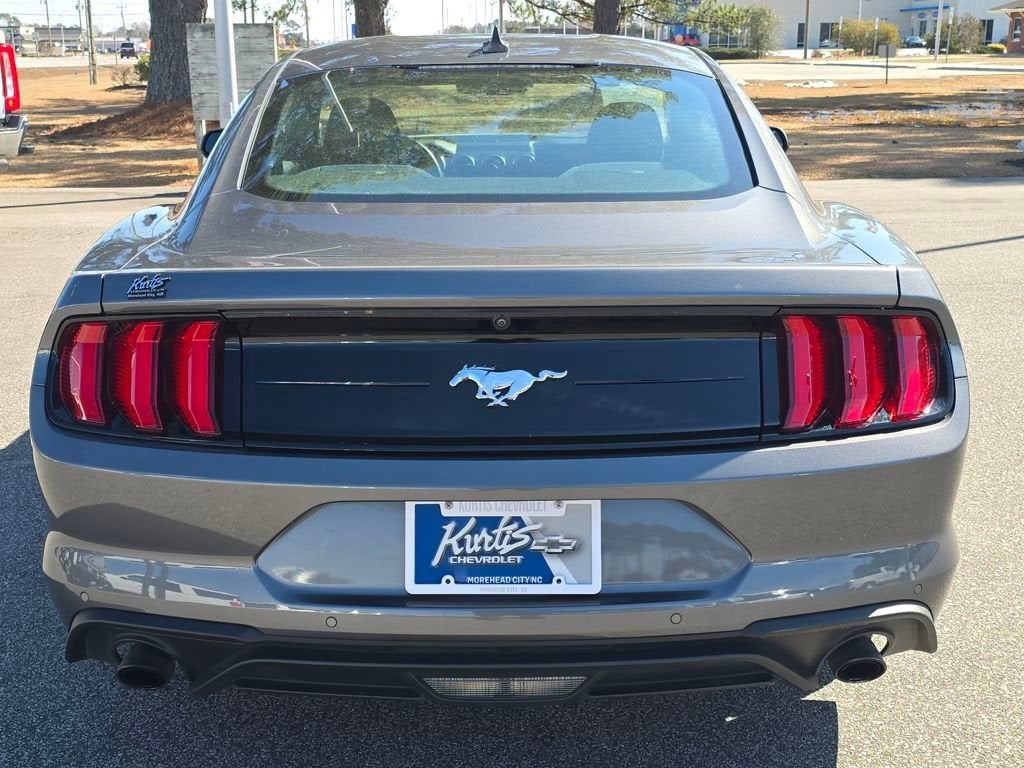 2021 Ford Mustang EcoBoost Fastback