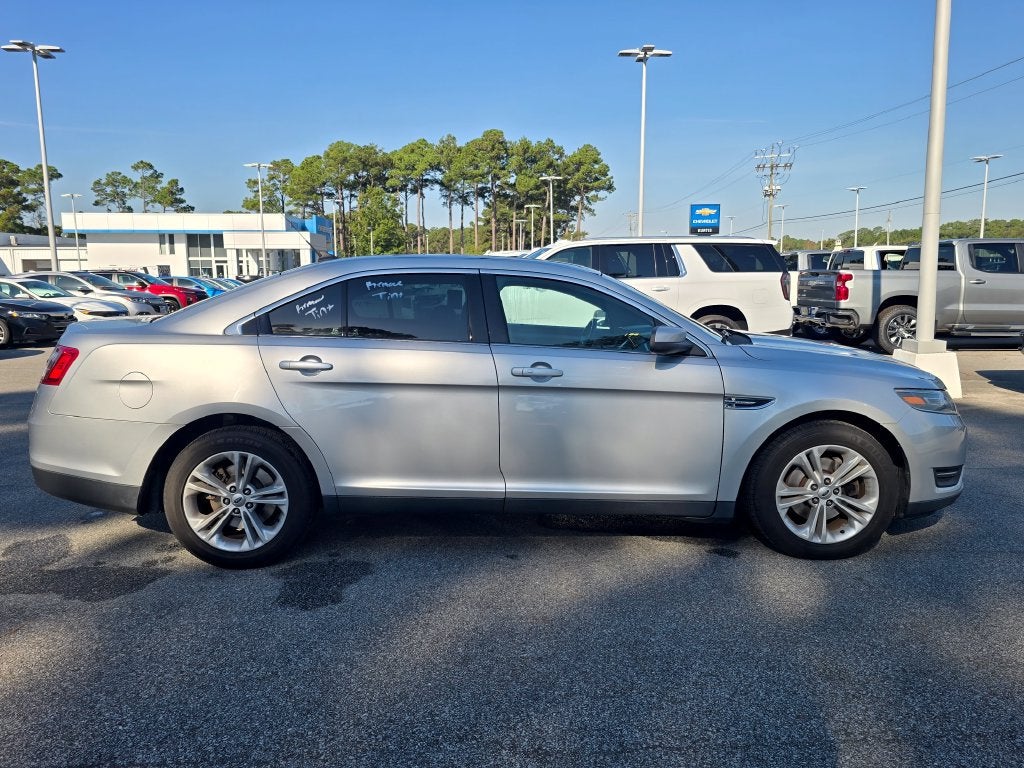 2019 Ford Taurus SEL