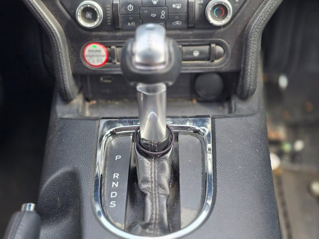 2015 Ford Mustang V6