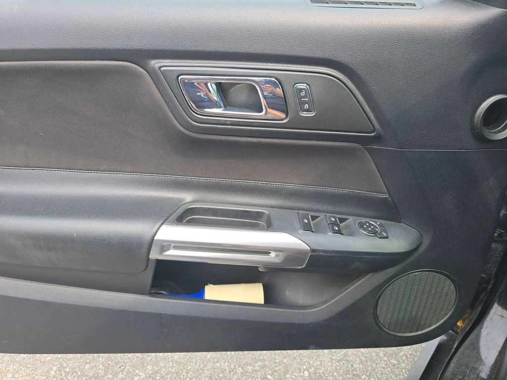 2015 Ford Mustang V6