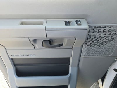 2023 Ford E-Series Cutaway E-350