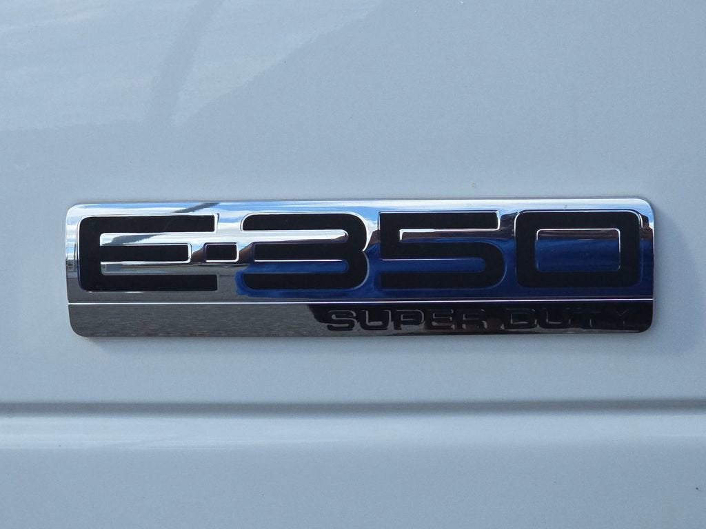 2023 Ford E-Series Cutaway E-350