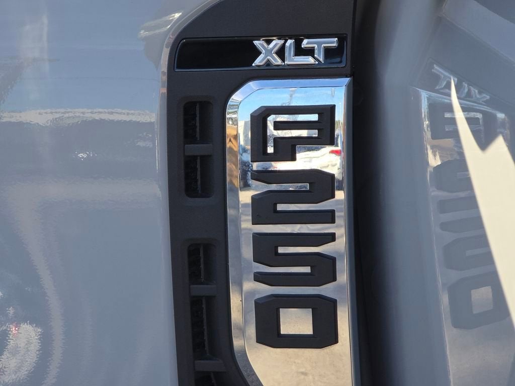 2025 Ford Super Duty F-250 SRW XL
