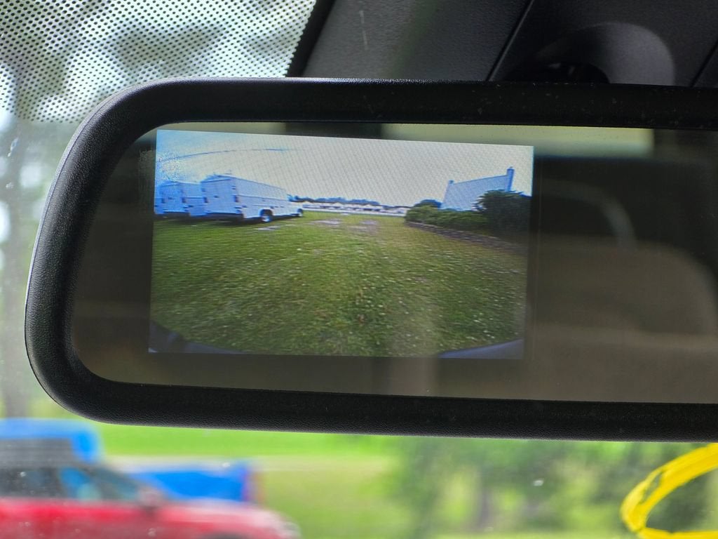 2025 Chevrolet Express Passenger 1LT