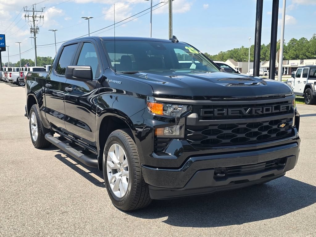 2025 Chevrolet Silverado 1500 Custom