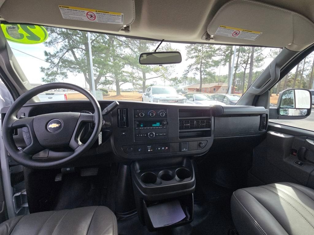 2025 Chevrolet Express Cargo 2500 WT