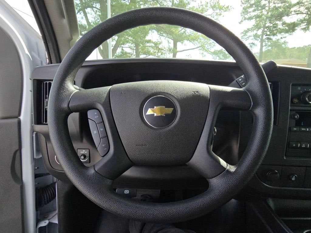 2025 Chevrolet Express Cargo 2500 WT