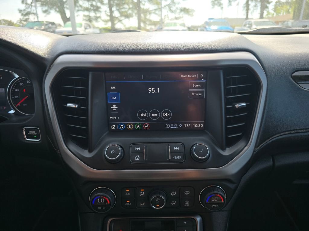 2023 GMC Acadia AT4