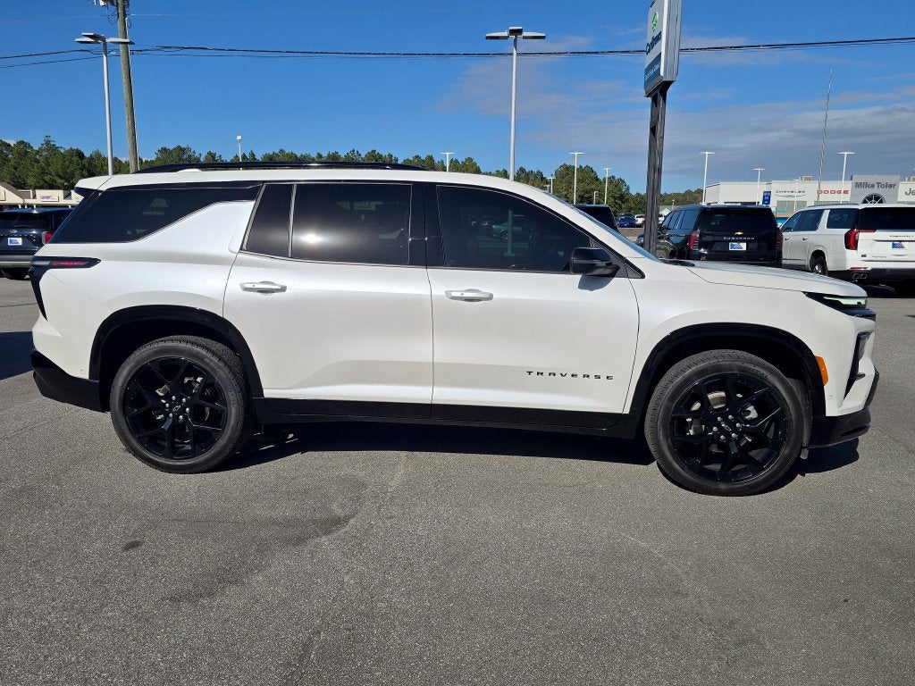 2024 Chevrolet Traverse RS