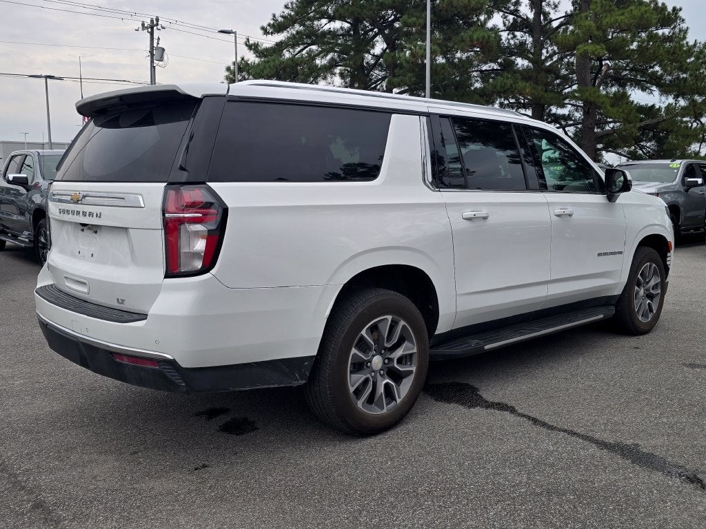 2022 Chevrolet Suburban LT