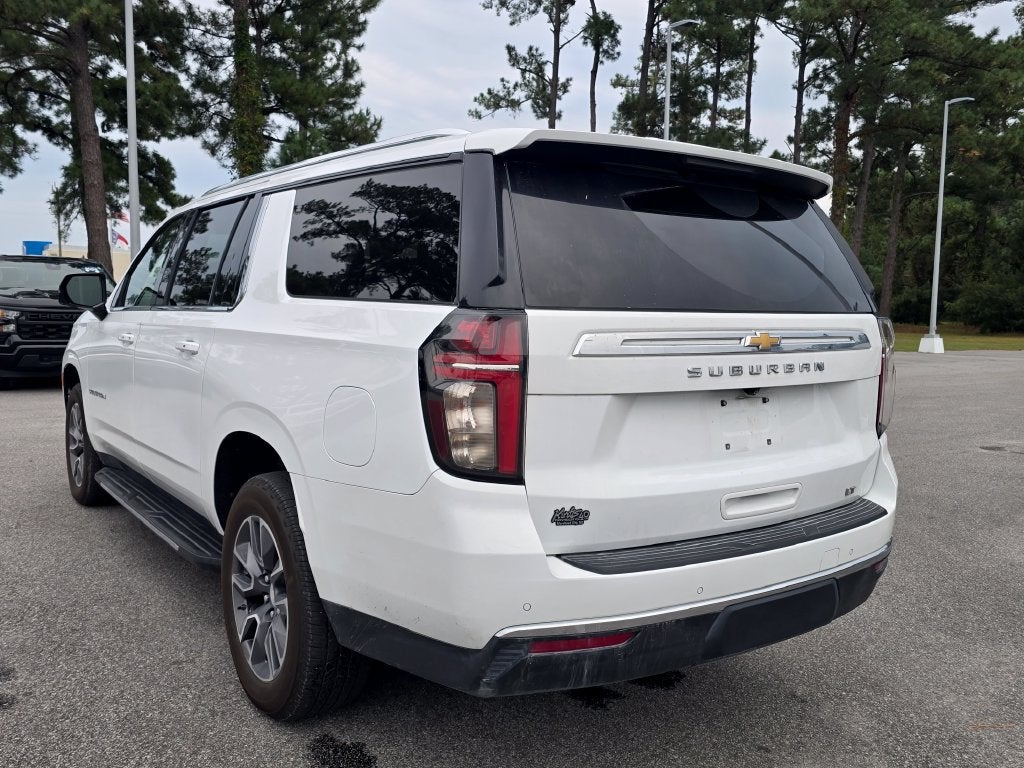 2022 Chevrolet Suburban LT