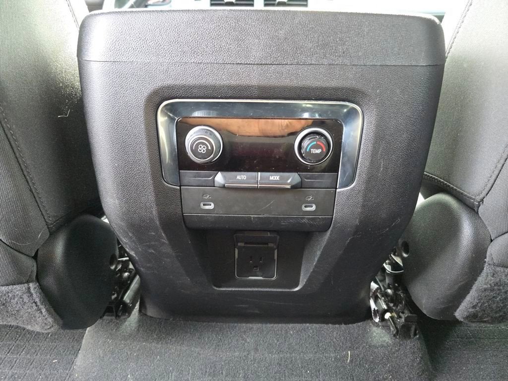 2022 Chevrolet Tahoe LS