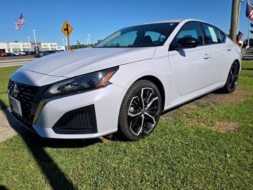 2024 Nissan Altima 2.5 SR