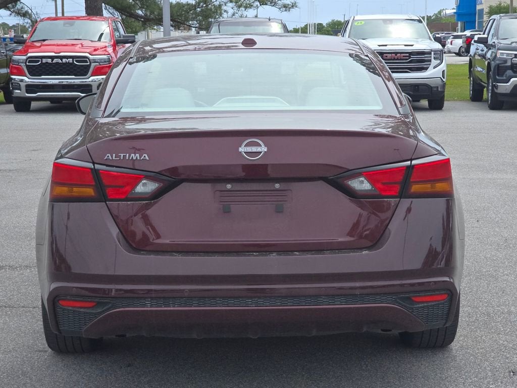 2025 Nissan Altima SV
