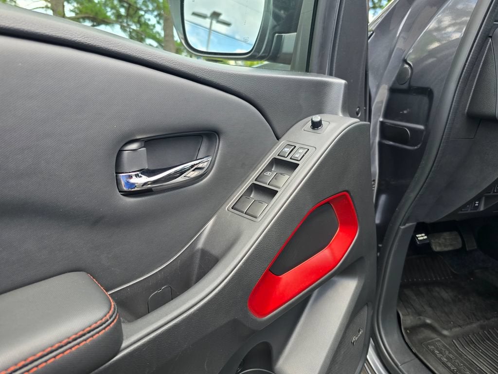 2024 Nissan Frontier Crew Cab PRO-4X 4x4