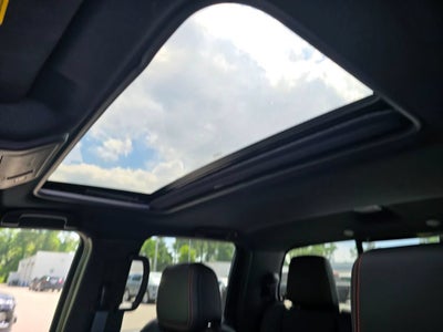 2024 Nissan Frontier Crew Cab PRO-4X 4x4