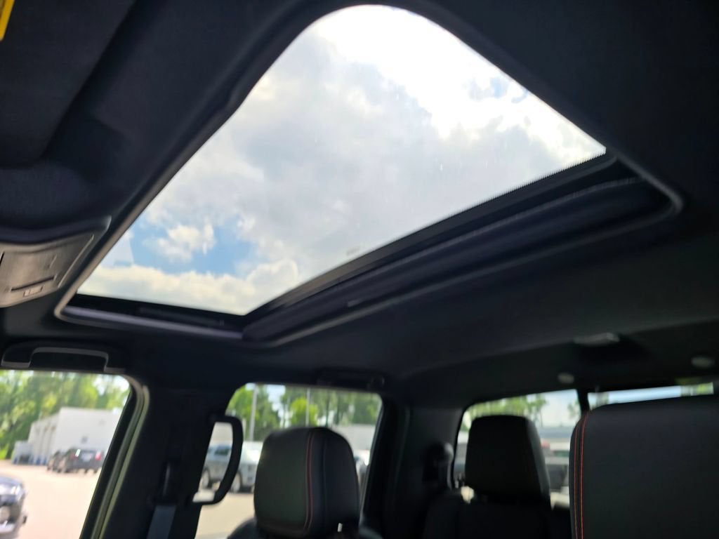 2024 Nissan Frontier Crew Cab PRO-4X 4x4