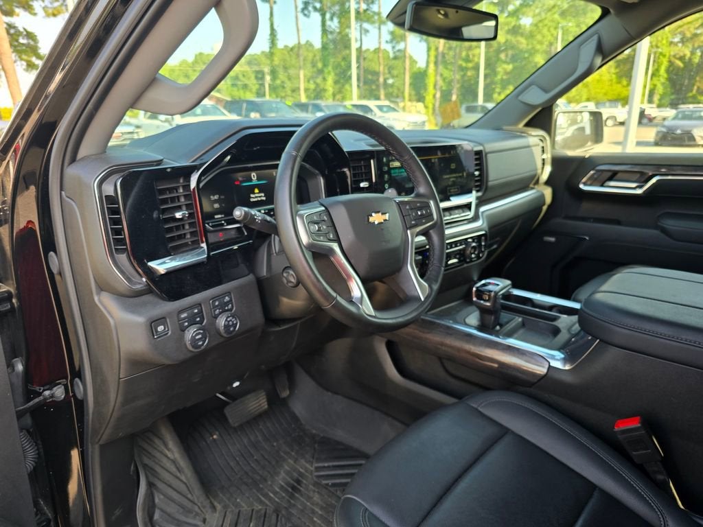 2025 Chevrolet Silverado 1500 LTZ